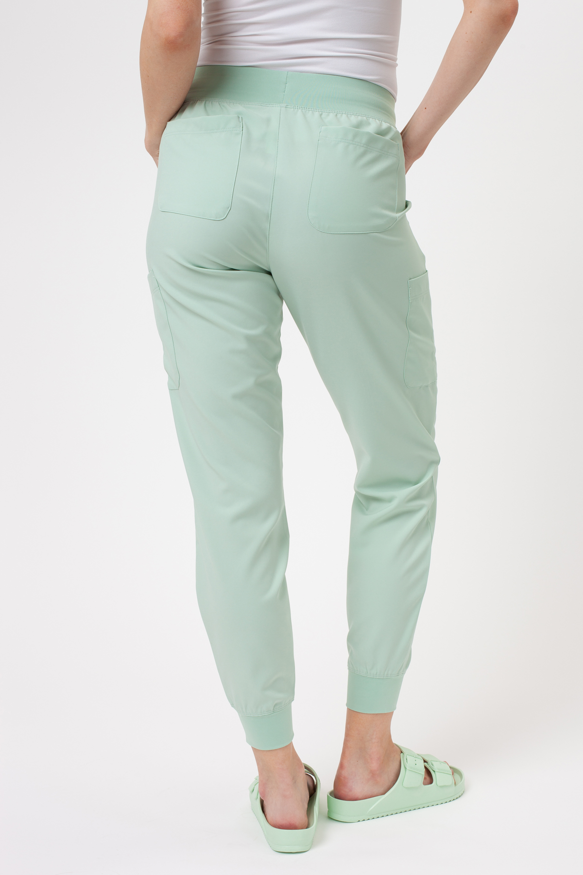 Women’s Maevn Momentum Jogger scrub trousers honeydew-1