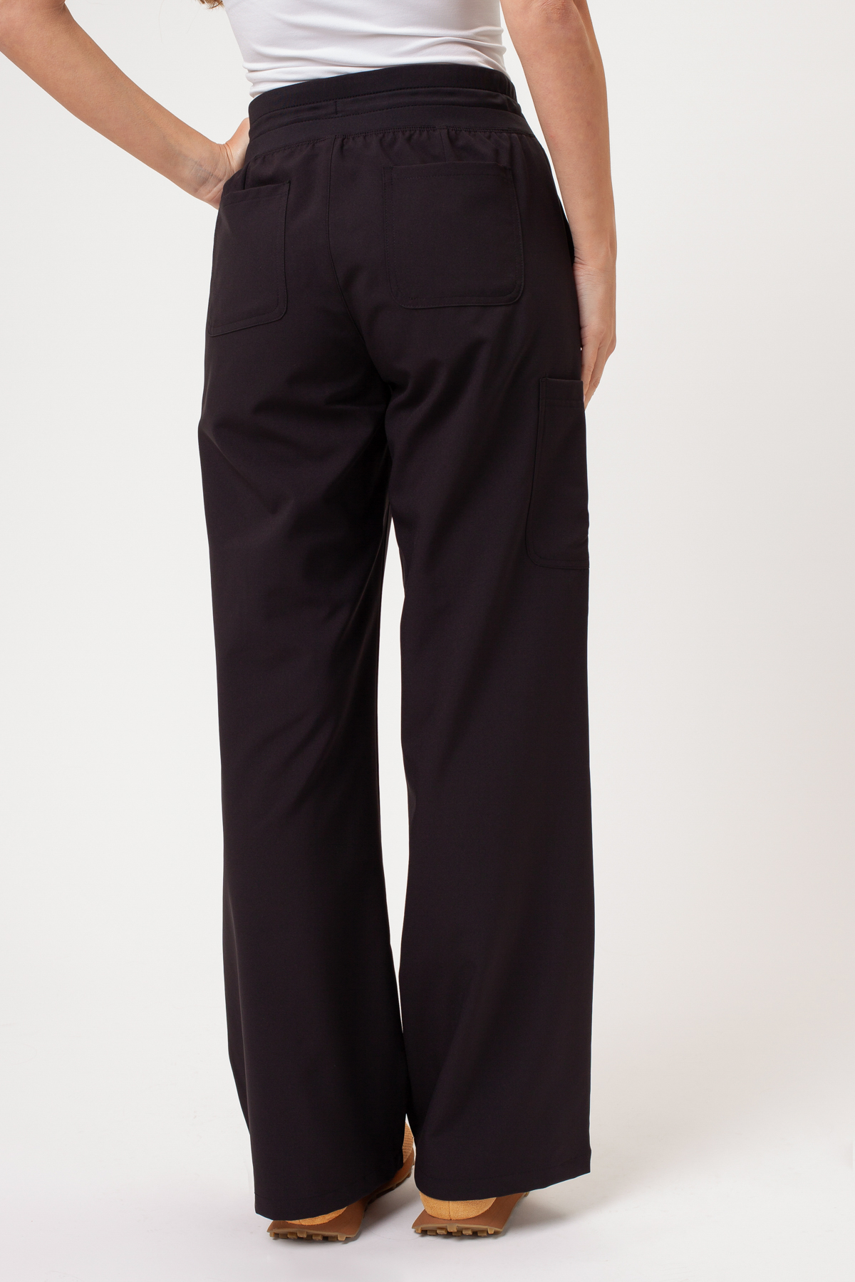 Women's Maevn Momentum Round scrubs set black-9