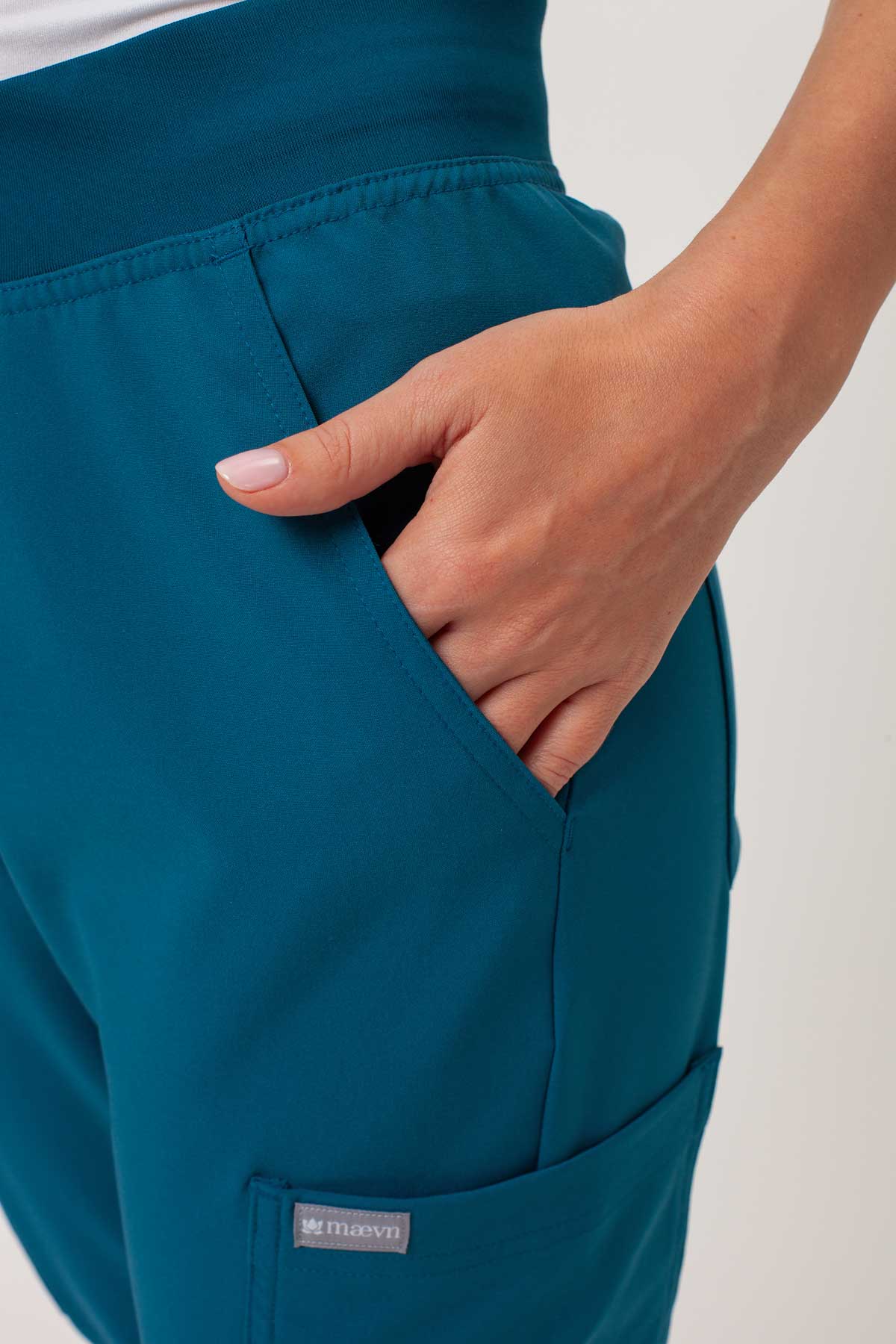 Women's Maevn Momentum Flare scrubs set caribbean blue-10