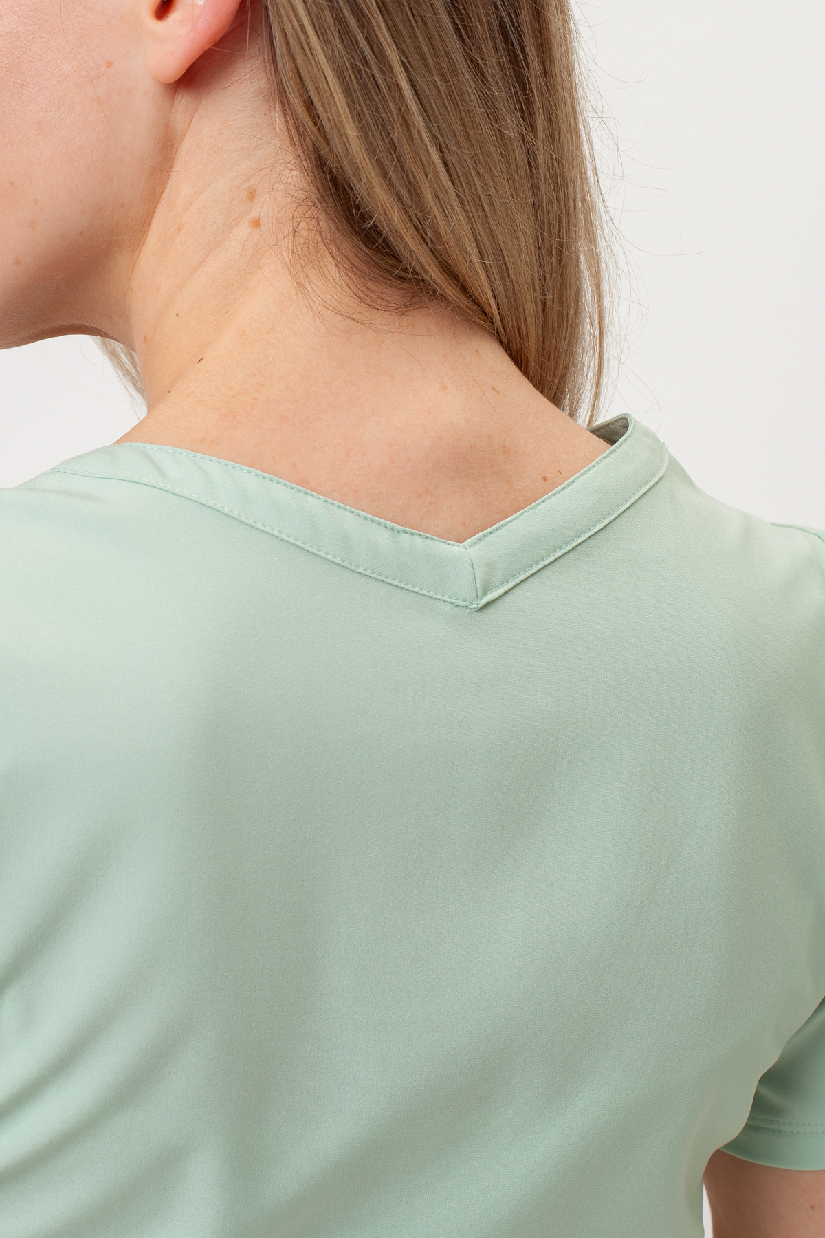 Women's Maevn Momentum Jogger scrubs set honeydew-7