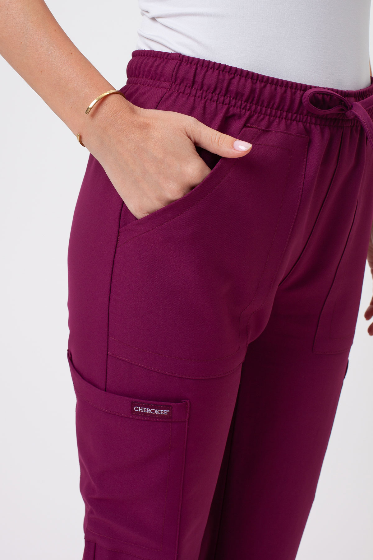 Women's Cherokee Ultra V-neck scrubs set wine-10
