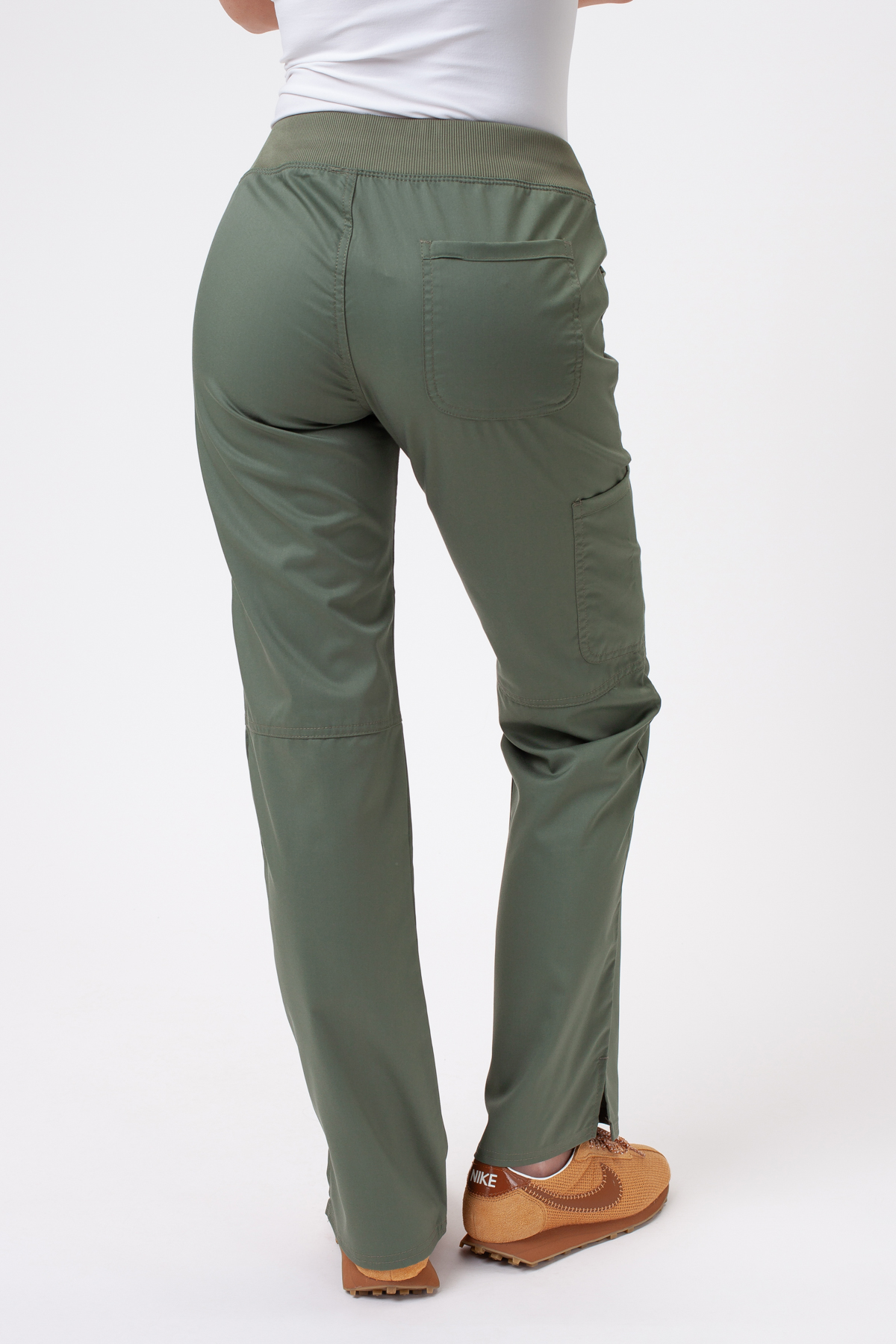 Women's Cherokee Revolution Straight scrubs set olive-8