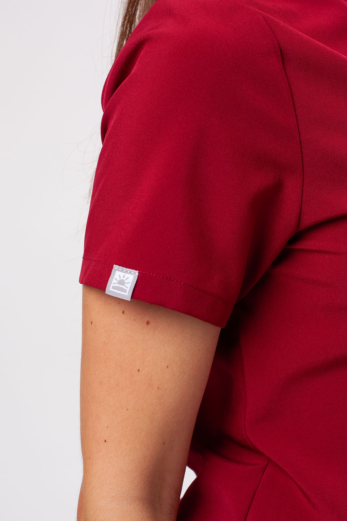 Women's Sunrise Move Go scrub set burgundy-6