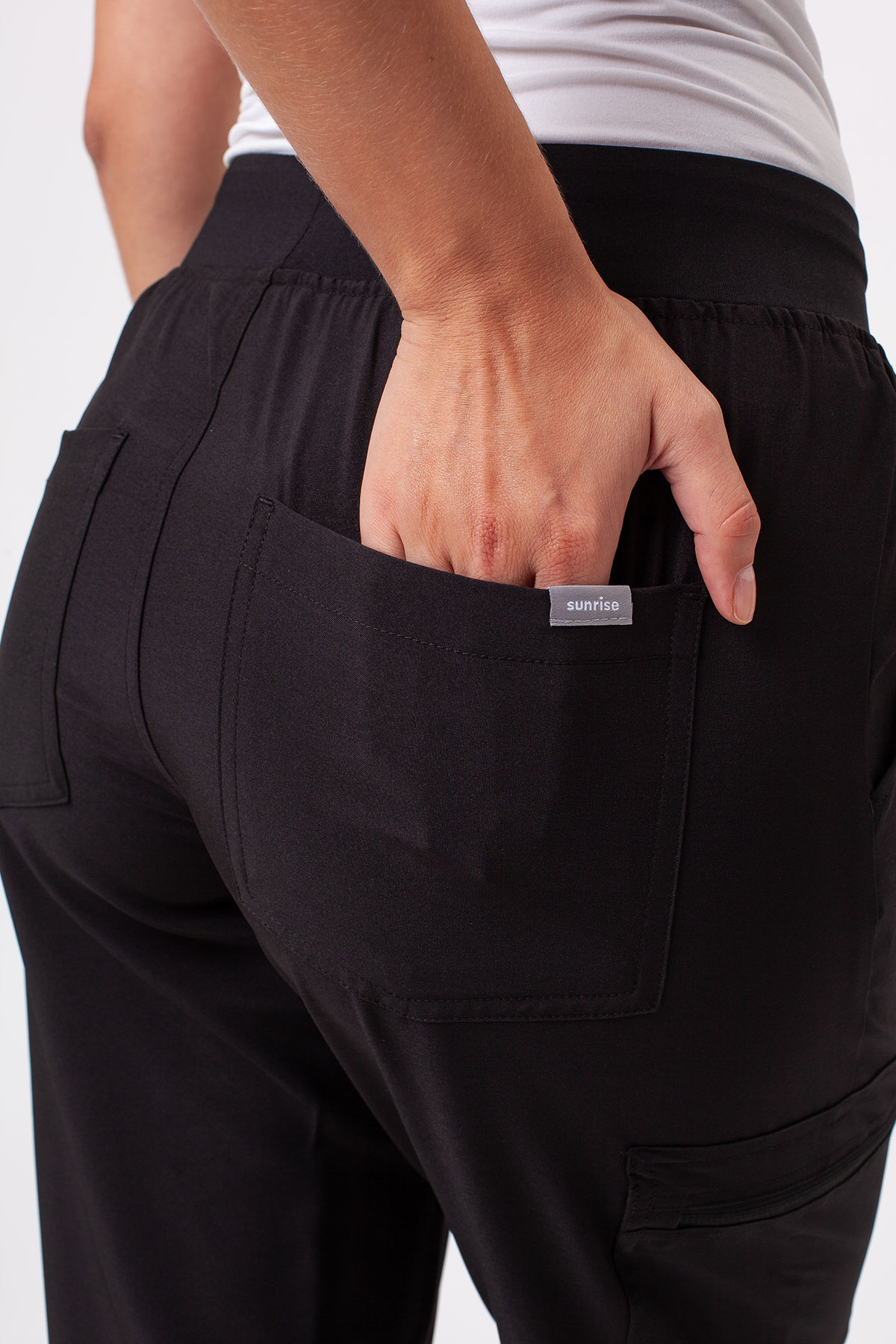 Women's Sunrise Move Go scrub set black-12