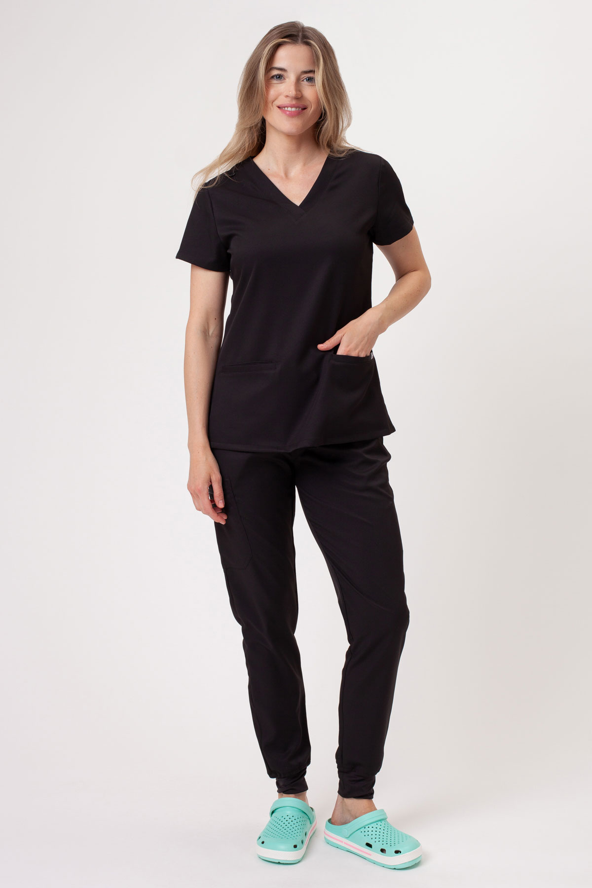 Women's Sunrise Lite Fit jogger scrub set black-2