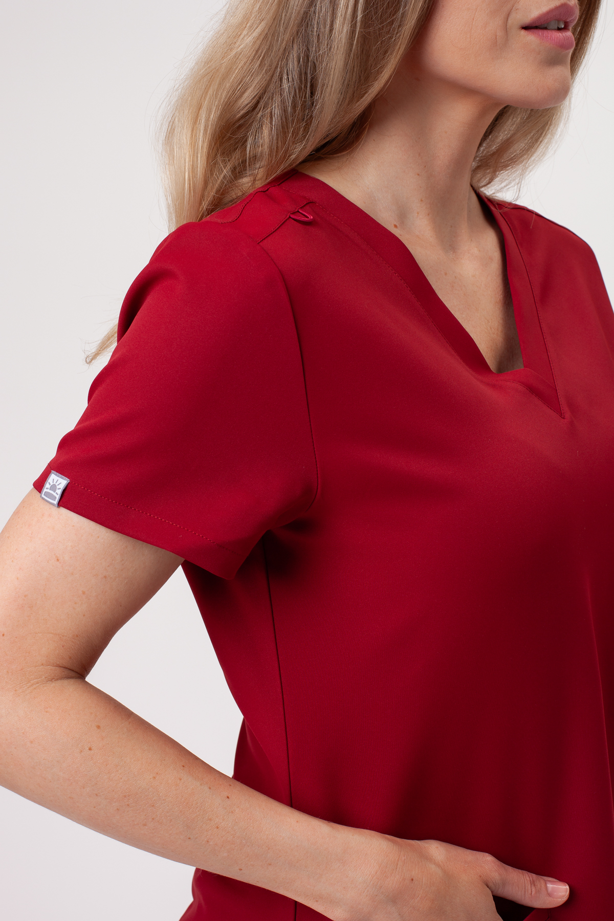 Women's Sunrise Lite Fit jogger scrub set burgundy-5
