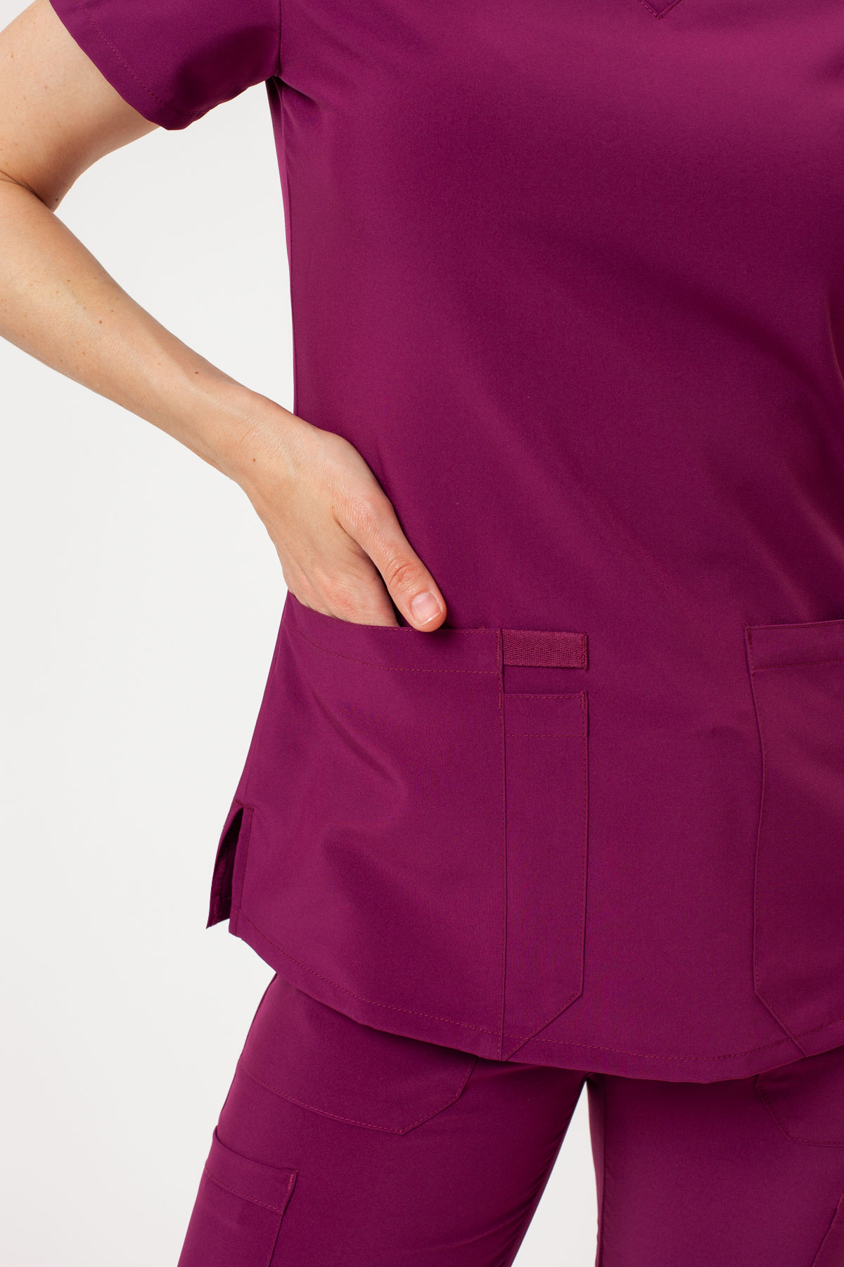 Women’s Dickies EDS Essentials V-neck scrub top wine-4