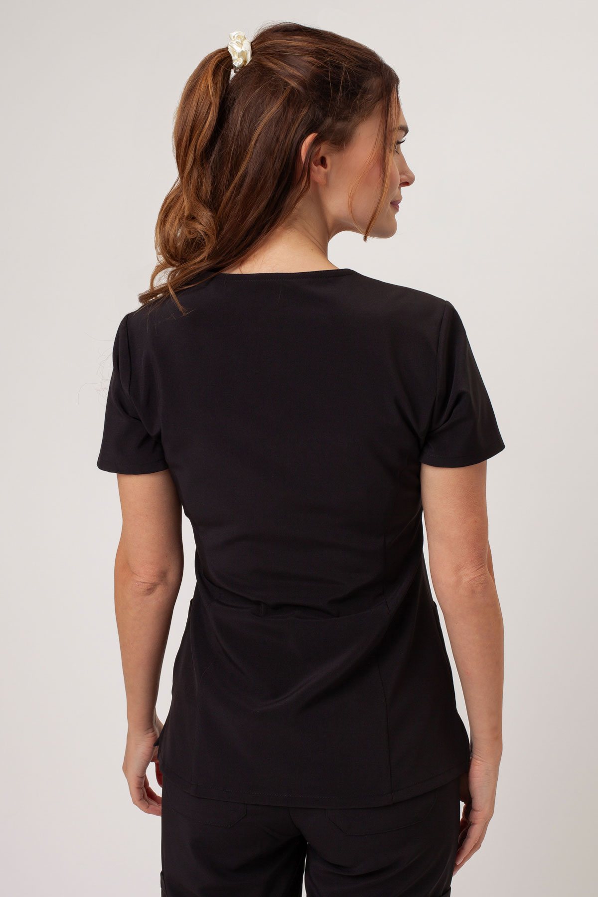 Women’s Dickies EDS Essentials V-neck scrub top black-2