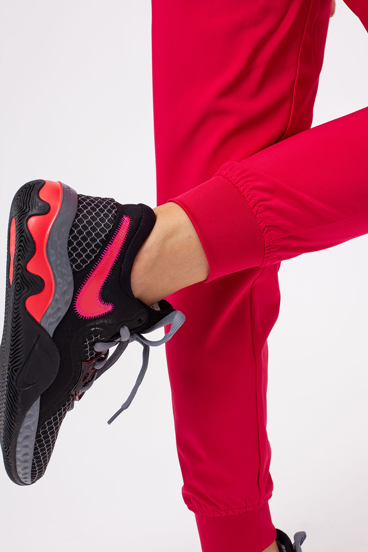 Women's Sunrise Move Go scrub trousers raspberry-5