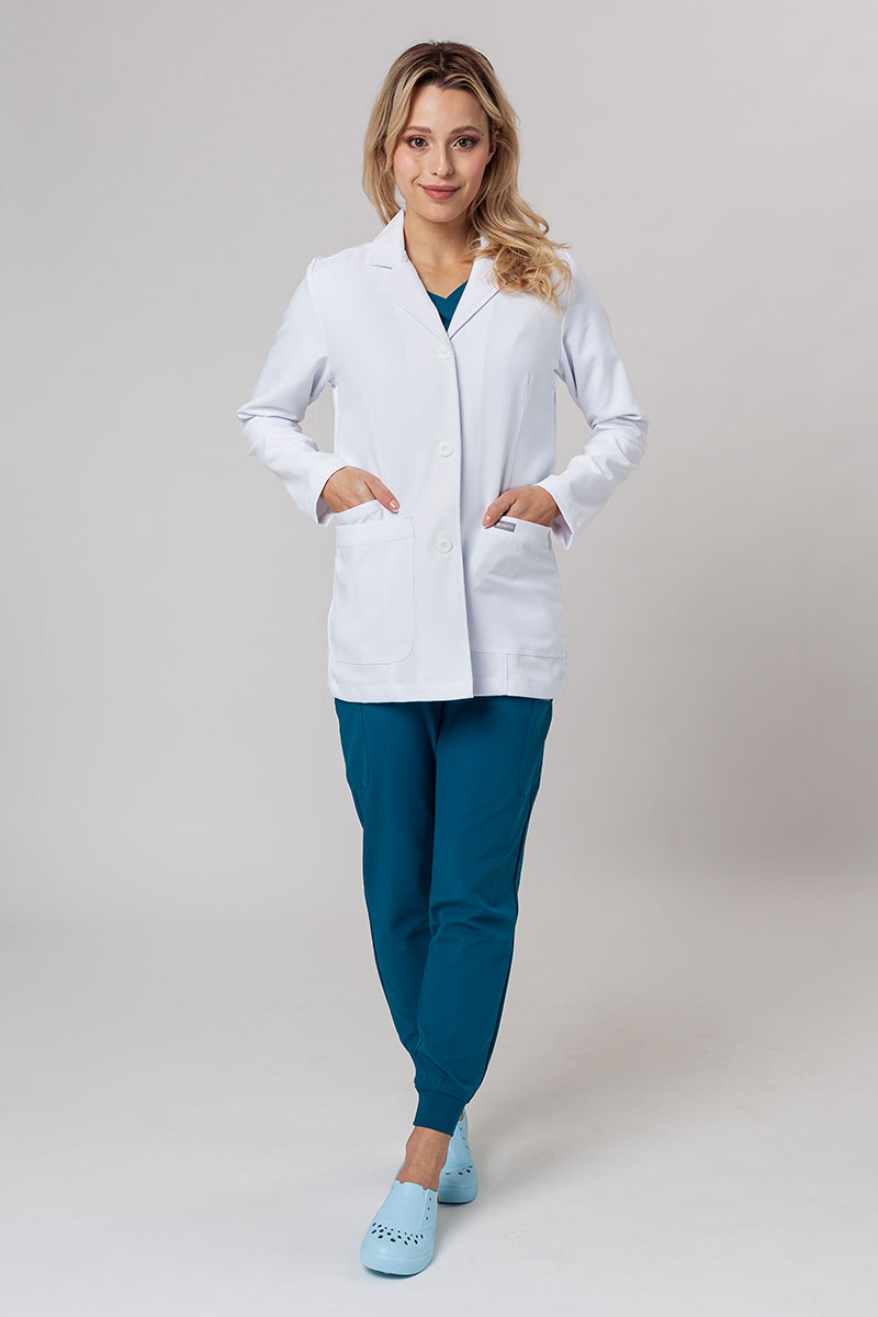 Women's Maevn Momentum Short (elastic) lab coat-4