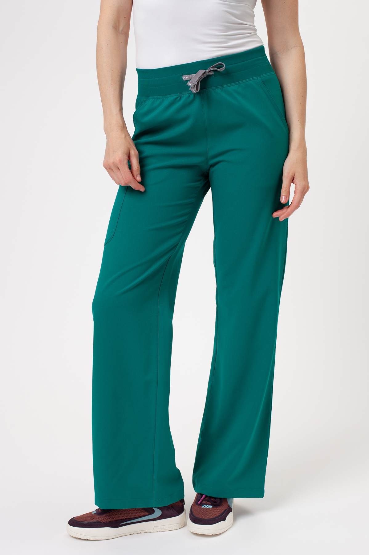 Women's Maevn Momentum Round scrubs set hunter green-8
