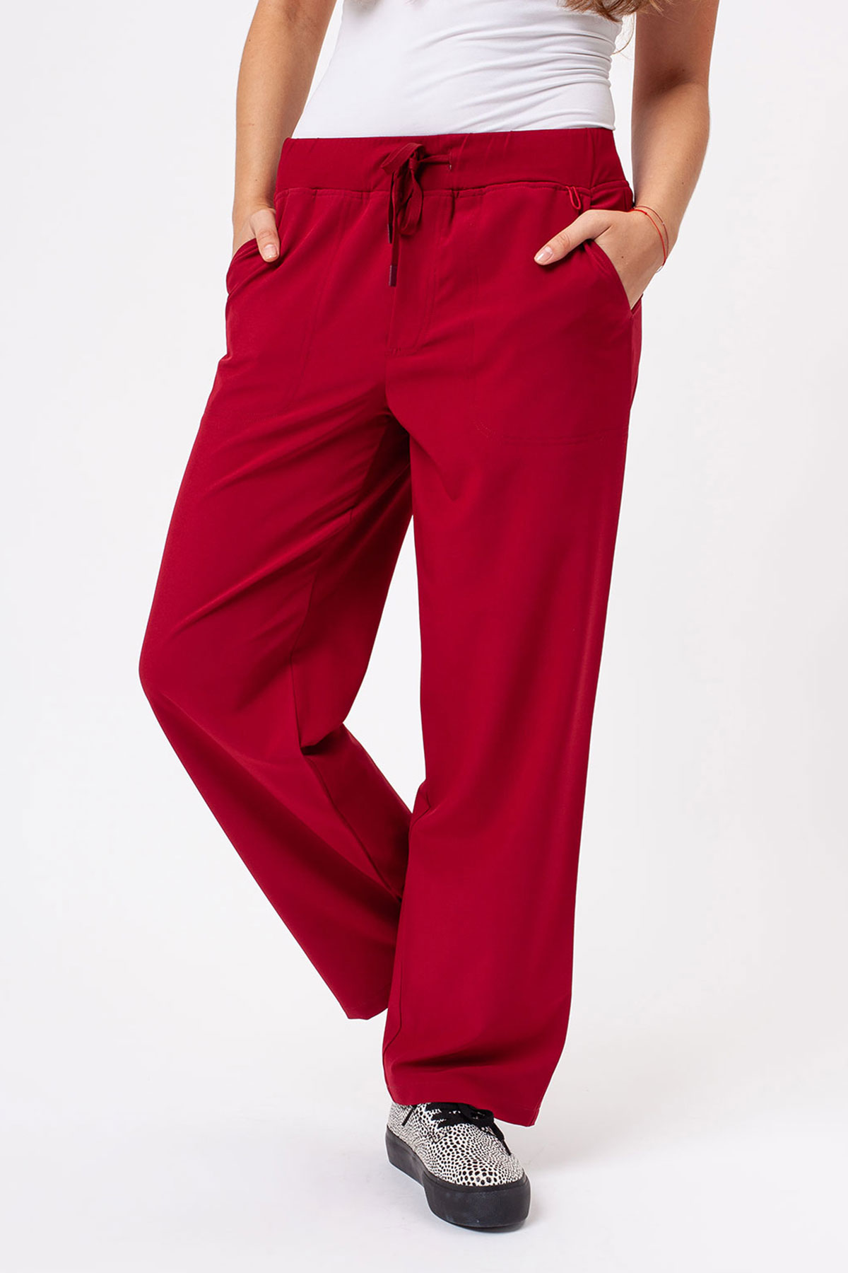 Women's Sunrise Move Zen scrub set burgundy-8