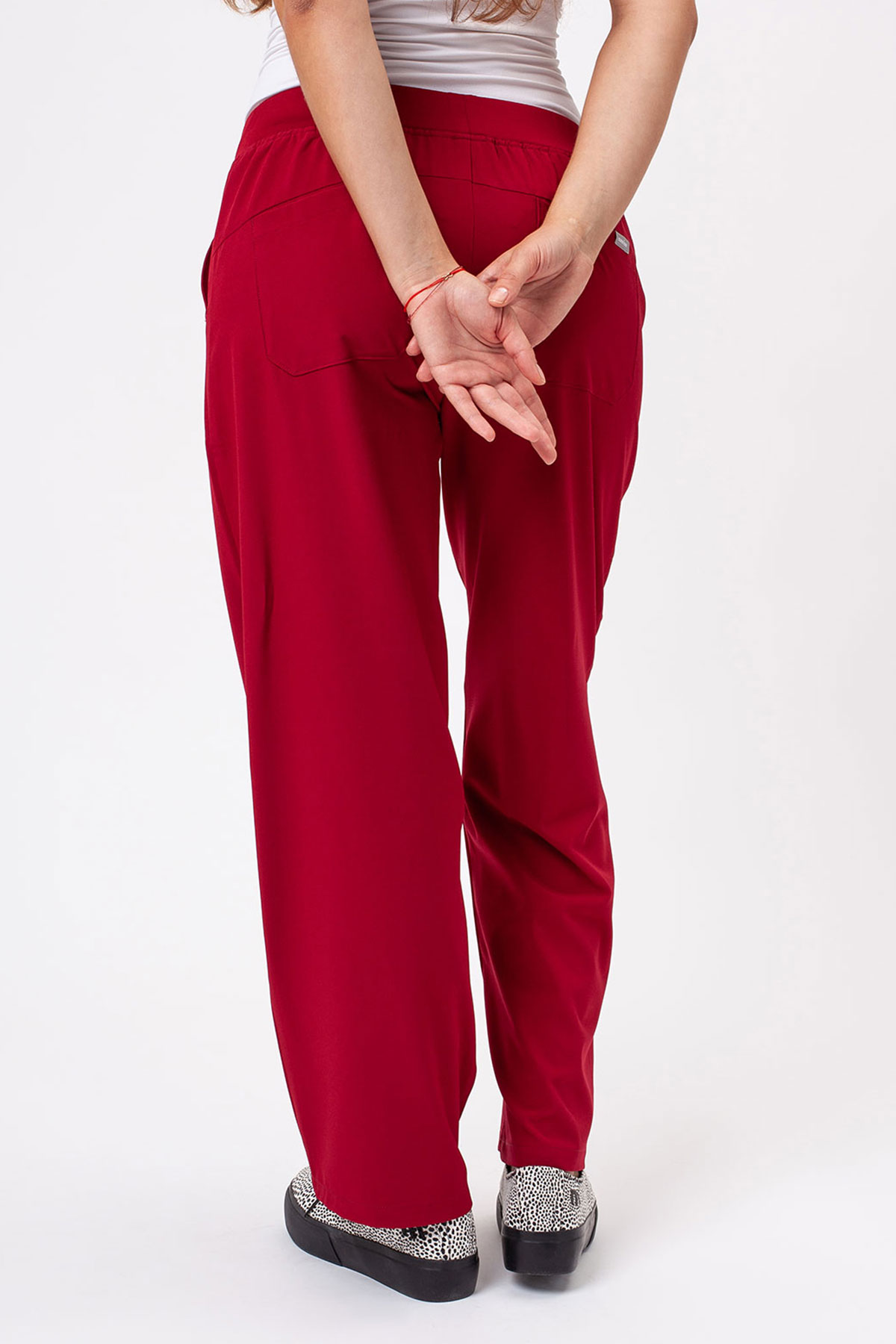 Women's Sunrise Move Zen scrub trousers burgundy-1