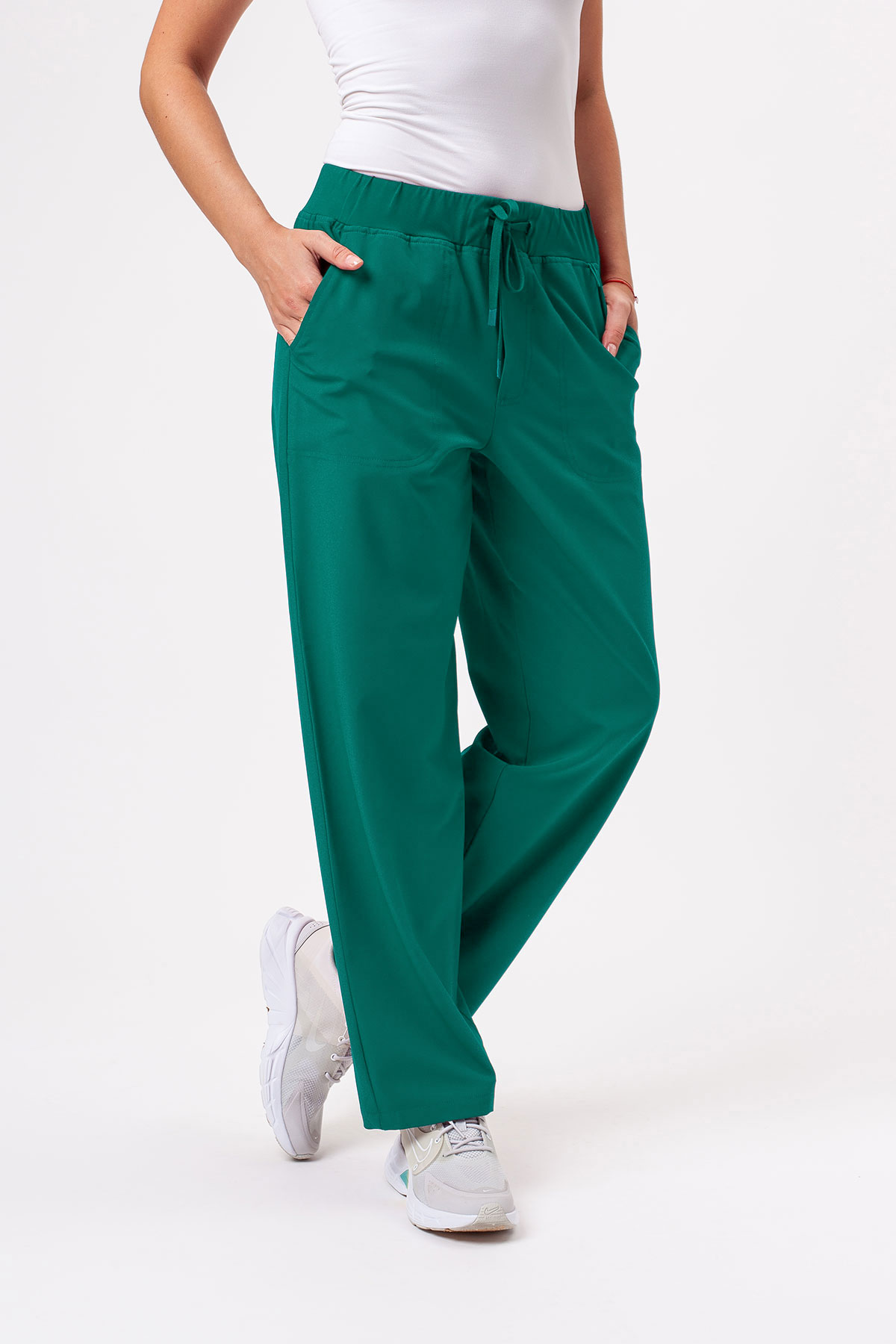 Women's Sunrise Move Zen scrub set green-8