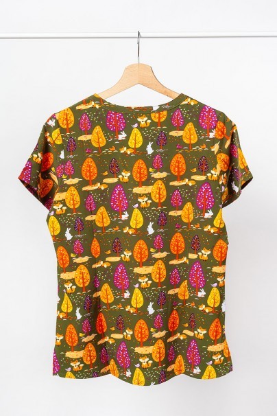 Women’s Maevn Prints scrub top Forest Friends-2