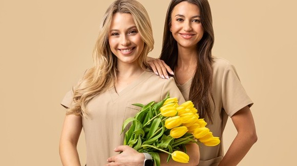 Dress Code in Aesthetic Medicine and the Beauty Industry – Premium Medical Dresses, Sets, and Lab Coats