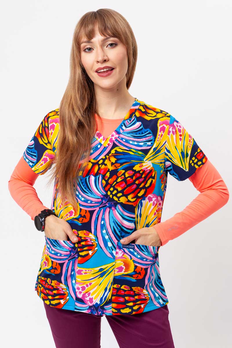 Women's Cherokee Prints V-neck scrub top Winging It