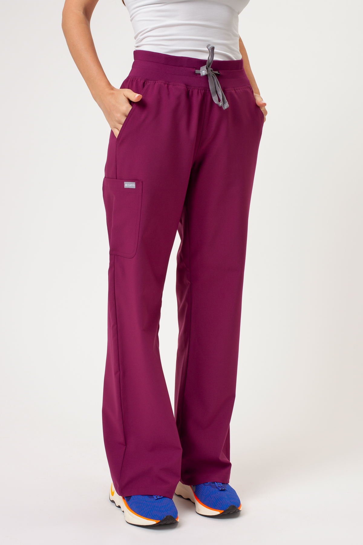 Women's Maevn Momentum Wide Leg scrub trousers wine