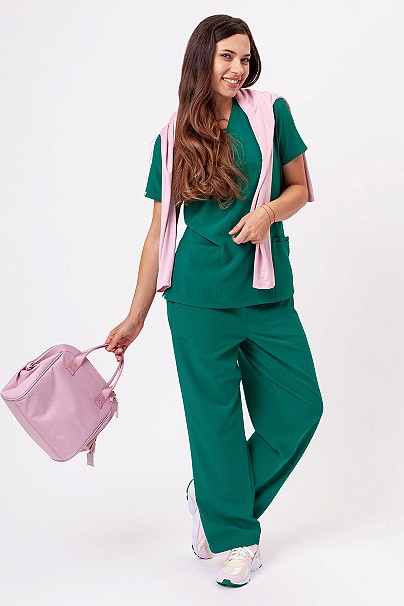 Women's Sunrise Move Zen scrub set green